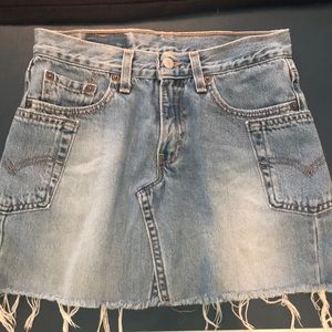 Levi mini jean skirt